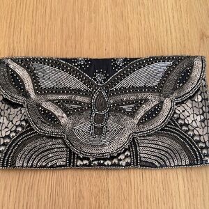 Elegant Black and Silver Beaded Clutch